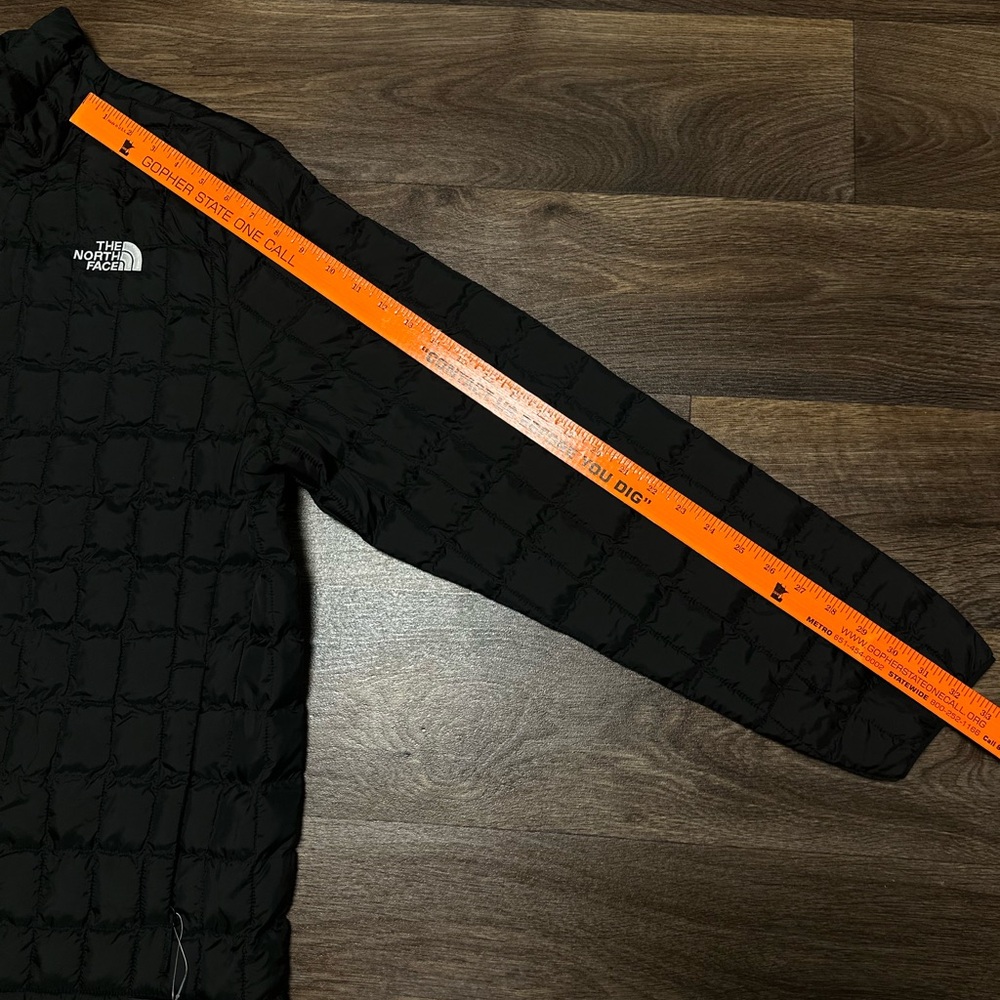 The North Face Men's TNF Thermal Insulation Jacket Size: Large NWT - Picture 12 of 13